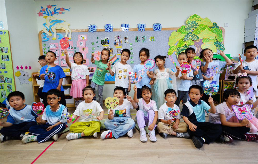 親子活動最新進展及其影響，回溯最新動態(tài)與啟示